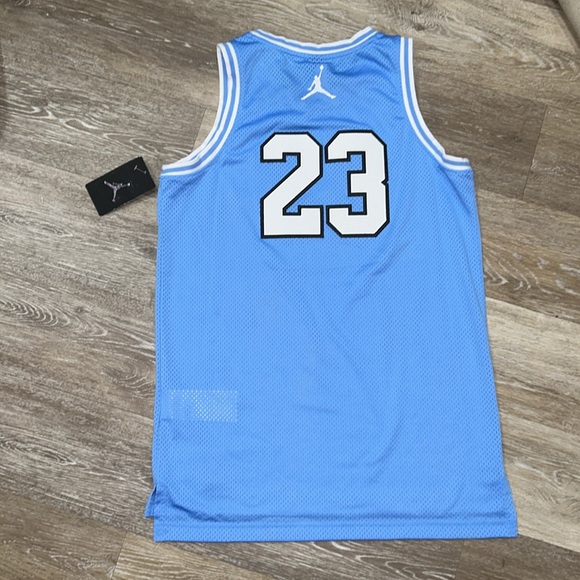 NEW Jordan boys jersey, blue/white, size 13-15 XL - Picture 2 of 2